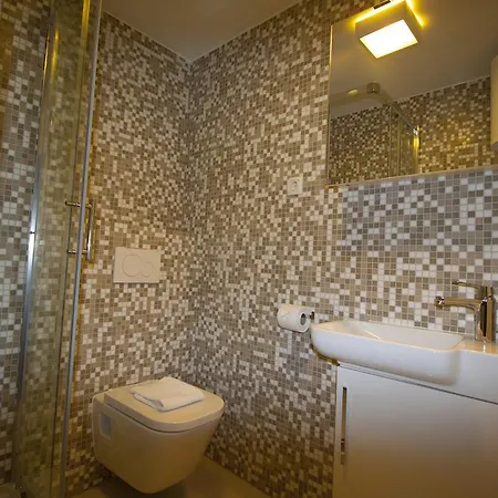 Apartments Touristik * Makarska